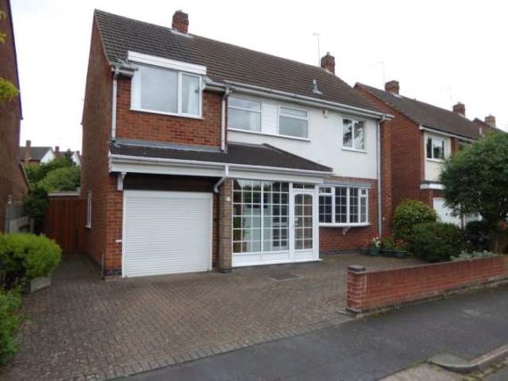 4 bedroom Detached f...